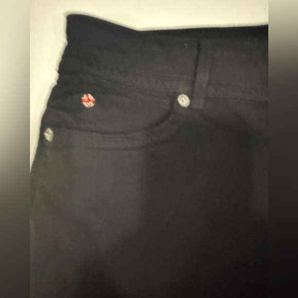 GREAT DEAL! NWT Darling Hudson Ruby Mid Thigh Cuffed Denim Shorts, Black, Sz 30! - Picture 6 of 8